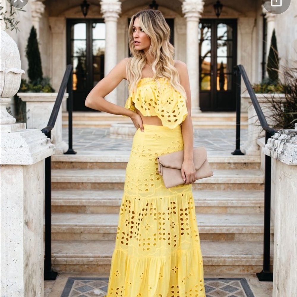 NWT Vici Cotton Eyelet Strapless Yellow Top
